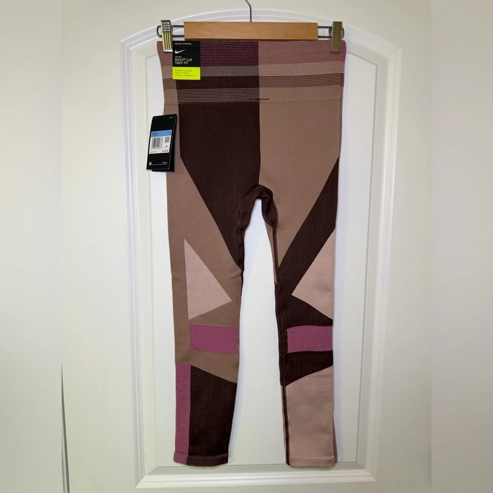 Nike Dri-FIT Sculpt Lux High Rise 7/8 Patterned Leggings Yoga Gym NWT Medium